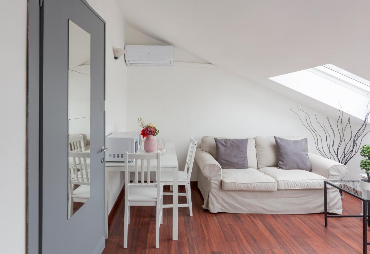 2 Bedroom 2 Bathroom Apt - Duomo 2 Милано Екстериор снимка
